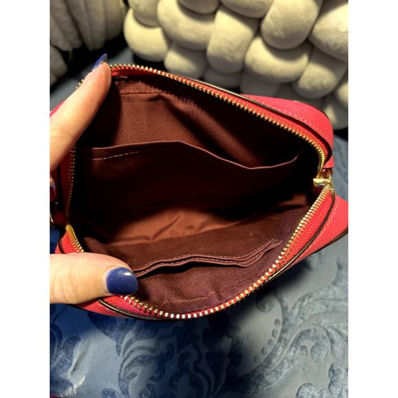 Coach Pebbled Leather Neon Barbie Pink Camera Bag Crossbody - Picture 7 of 12